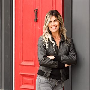 Carlyn Goudas